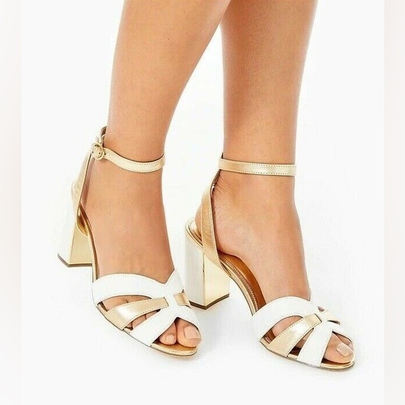 Lilly Pulitzer Alana Sandals! - Picture 2 of 12